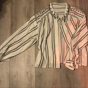 Button up shirt/cover-up/overshirt.